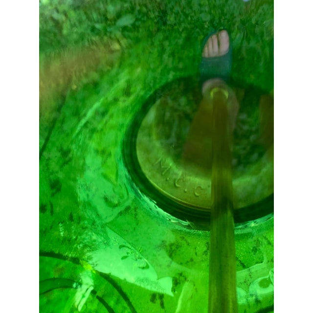 Metal Large Mid-Century Modern Hollywood Regency Gilt and Jeweled Green Glass Table Lamp For Sale - Image 7 of 8