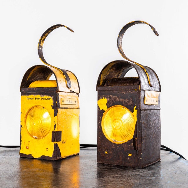 Vintage Railway Warning Lamp For Sale - Image 5 of 9