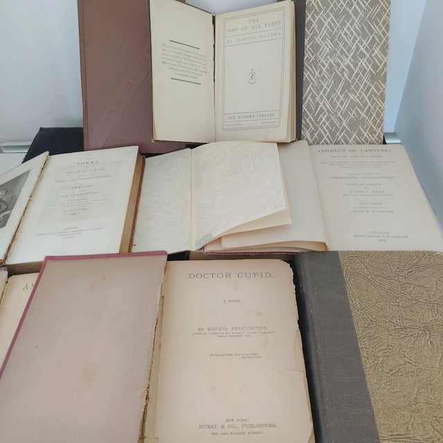 Antique Late 19th Century Distressed Brown & Gold Gilt Leatherbound Classic Novels & Memoirs, Samuel Butler, Thomas Gray, Benjamin Franklin,Set of 9 For Sale In Houston - Image 6 of 7
