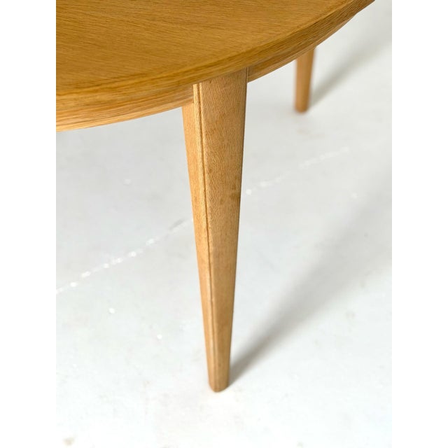 Extendable Round Oak No 55 Table from Omann Jun, 1960s For Sale - Image 6 of 15