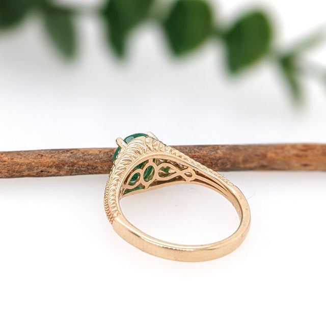 1.5ct Emerald Ring with Earth Mined Diamonds in Solid 14k Yellow Gold Oval Size 6.75 For Sale In Columbus - Image 6 of 8