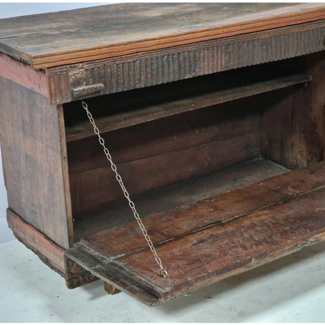 Mid-19th Century Sardinian Chest in Chestnut Wood For Sale - Image 4 of 11