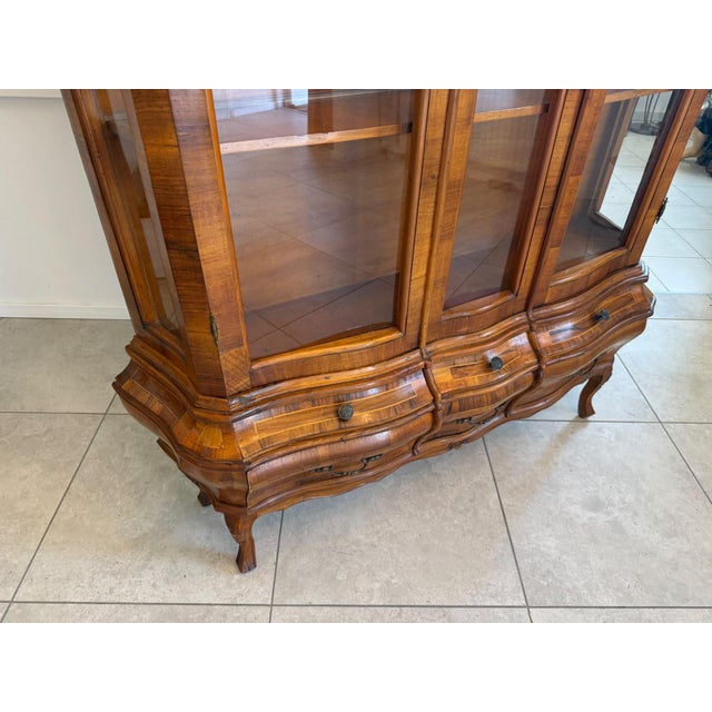 Baroque Style Display Cabinet in Inlaid Walnut, 1980s For Sale - Image 10 of 14