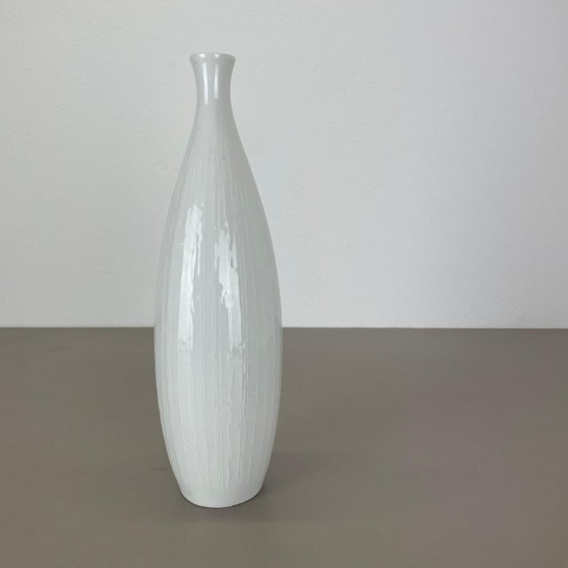 Large German Op Art Vase Vase from Heinrich Fuchs, 1970s For Sale - Image 4 of 17