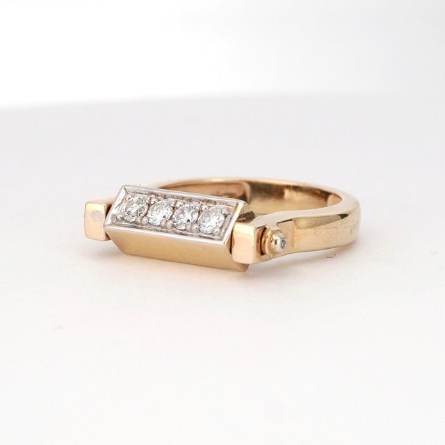 Twistable 14k Yellow Gold Diamond Multi Sapphire Ring 0.27 Carats Size 6.75 For Sale In New York - Image 6 of 18