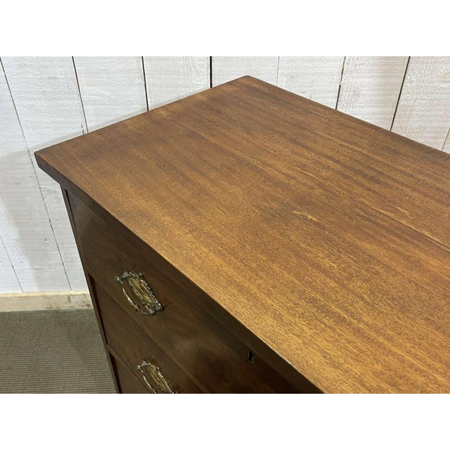 19th Century English Mahogany Chest of Drawers For Sale - Image 13 of 18