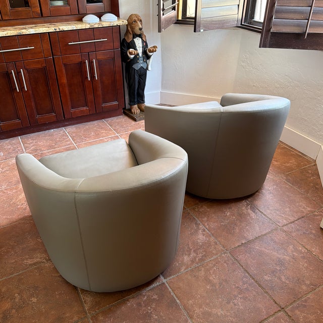Minotti Quinn Swivel Chairs - Pair For Sale - Image 9 of 10