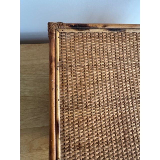 Late 20th Century Extra Large Hinged Tortoise Bamboo and Woven Cane Storage Box For Sale In New York - Image 6 of 9