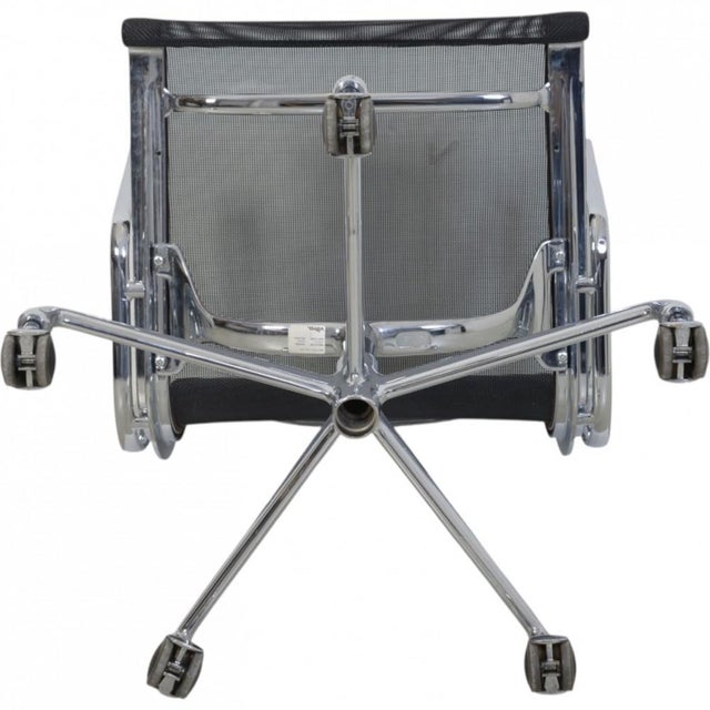 EA-117 Office Chair in Black Mesh by Charles Eames, 2000s For Sale - Image 14 of 17