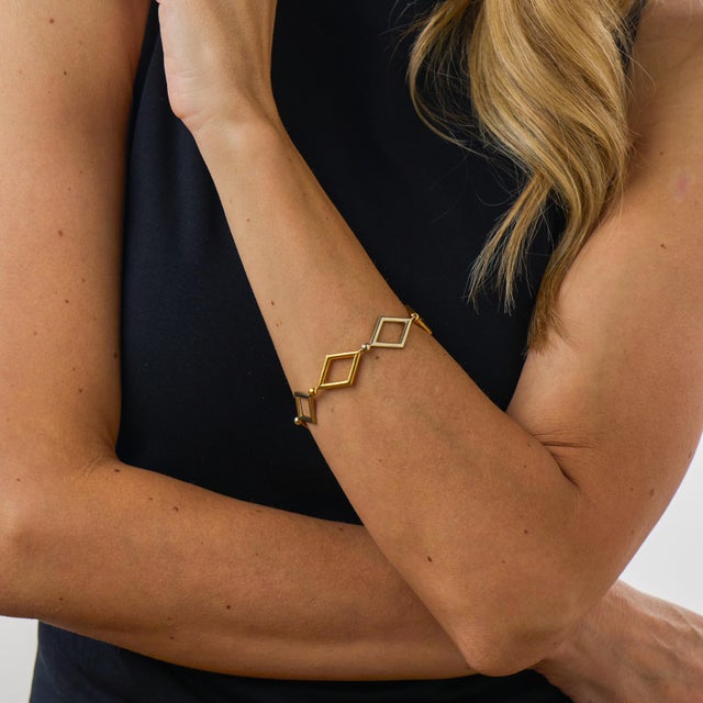 This elegant French vintage Chaumet bracelet is a sophisticated 1970’s design, beautifully crafted in 18k yellow and white...