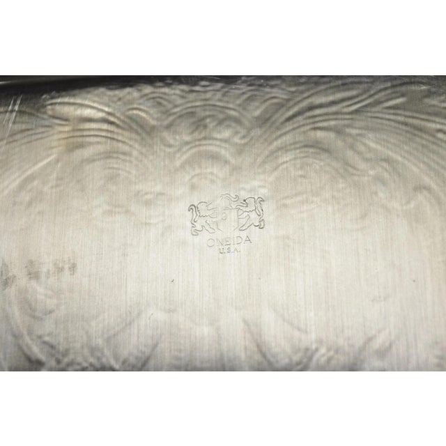 Vintage Oneida Victorian Silver Plated Etched Butlers Serving Platter Bar Tray For Sale - Image 13 of 15