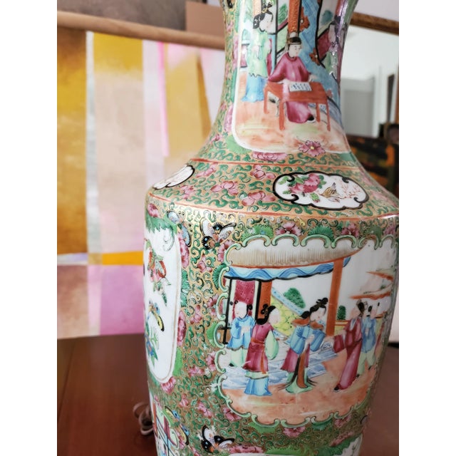 Chinese Antique Chinese Porcelain Large Rose Medallion Lamp For Sale - Image 3 of 11