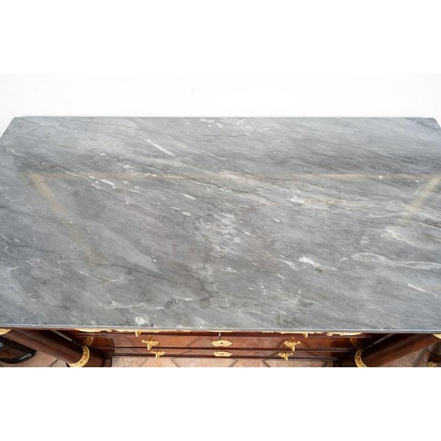 Antique Empire Style Chest of Drawers in Mahogany Veneer with a Gray Bardiglio Marble Top, France, Early 19th Century For Sale - Image 5 of 7