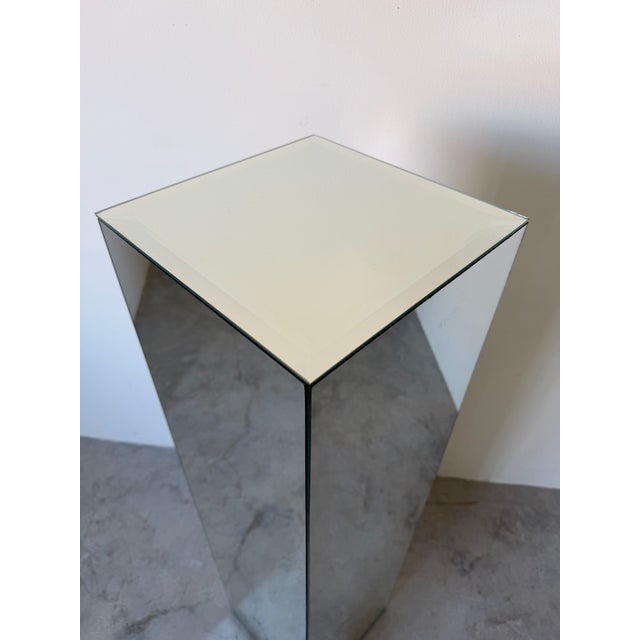 1970s Vintage Beveled Mirror Cube Pedestal For Sale In Miami - Image 6 of 12