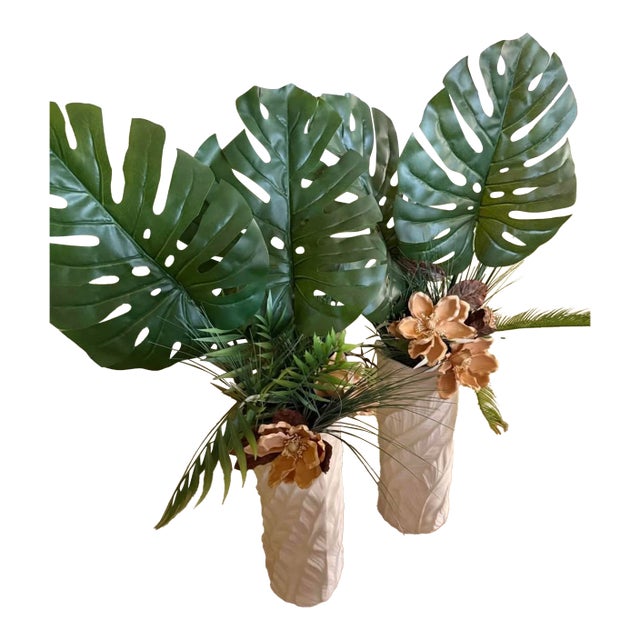 1980s Pair of Vintage Banana Leaf Vases For Sale