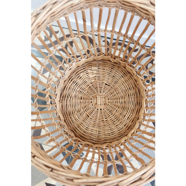 Wood Large Vintage Wicker Bakery Basket, 1950s For Sale - Image 7 of 8