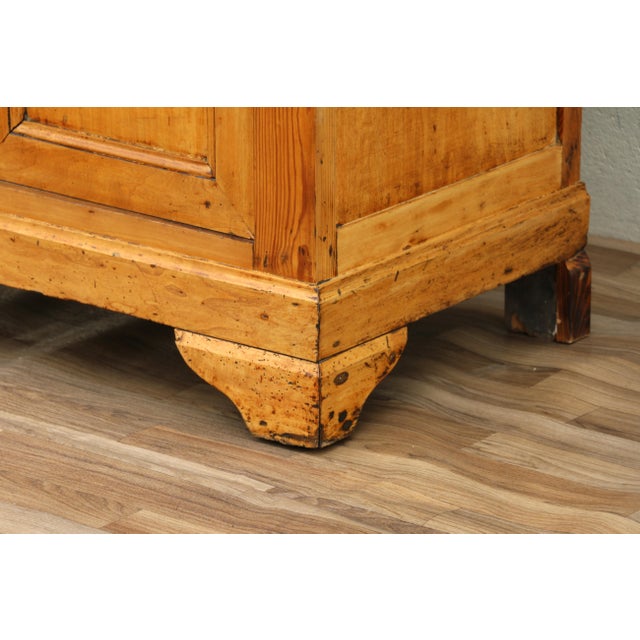 Antique Pine Vertiko Cabinet | Late 19th Century Solid Wood Cupboard With Drawers & Shelves | Rustic European Storage Cabinet For Sale - Image 4 of 18