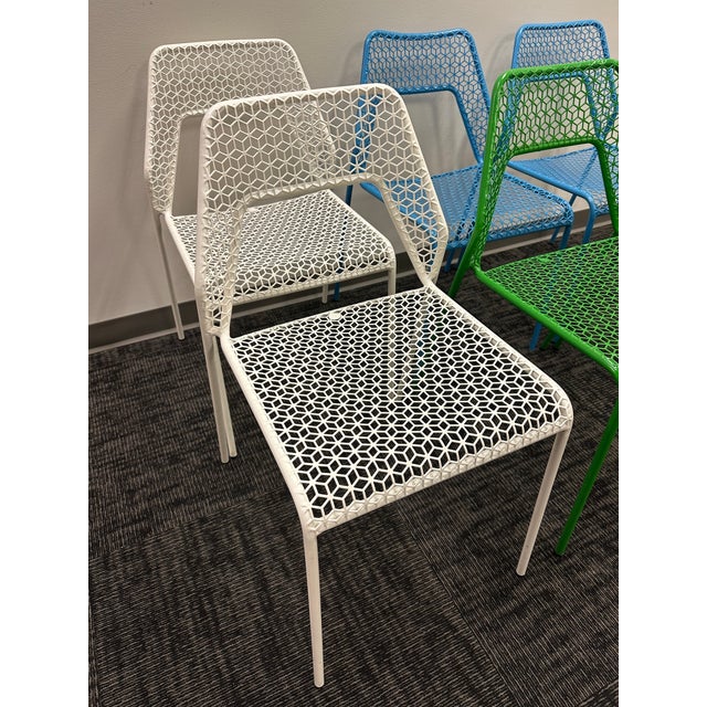 Blu Dot Set of 6 Blu Dot Hot Mesh Dining/Patio Chairs 2 Each White/Green/Blue For Sale - Image 4 of 5
