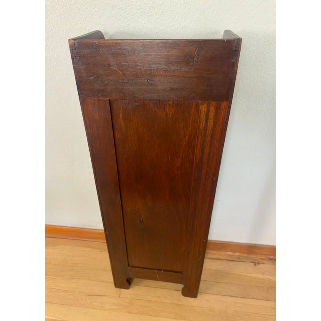Antique Edwardian Arts & Crafts Narrow Glazed Bookcase C. 1910 For Sale - Image 10 of 18