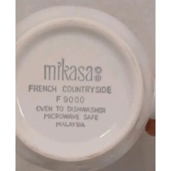 1980s 5 Mikasa Tall Coffee Cups French Countryside F9000 Ivory White Mugs Cottage For Sale - Image 5 of 12