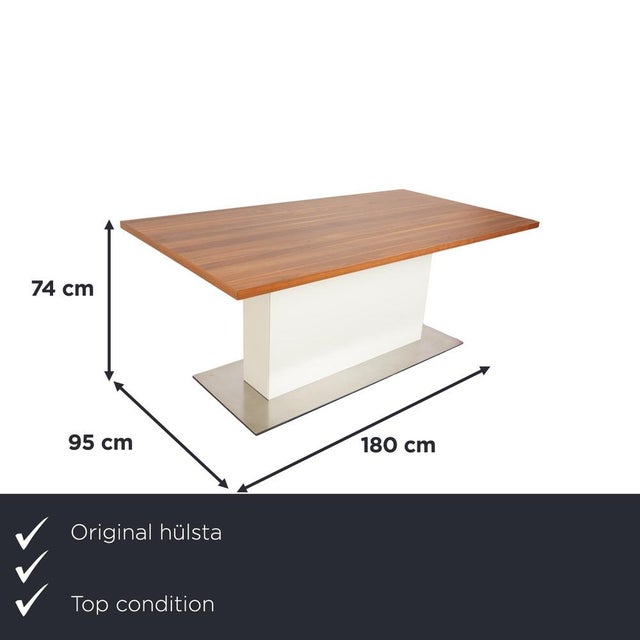 Make a statement in your dining area with this exceptional dining table from Hülsta, which harmoniously combines design...