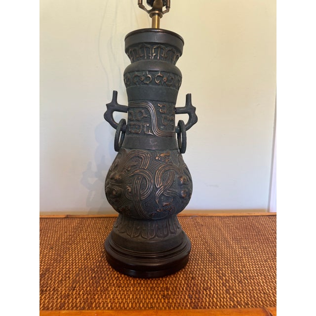 Mid-Century James Mont Style American Chinese Archaic Form Bronze Lamp For Sale - Image 9 of 9