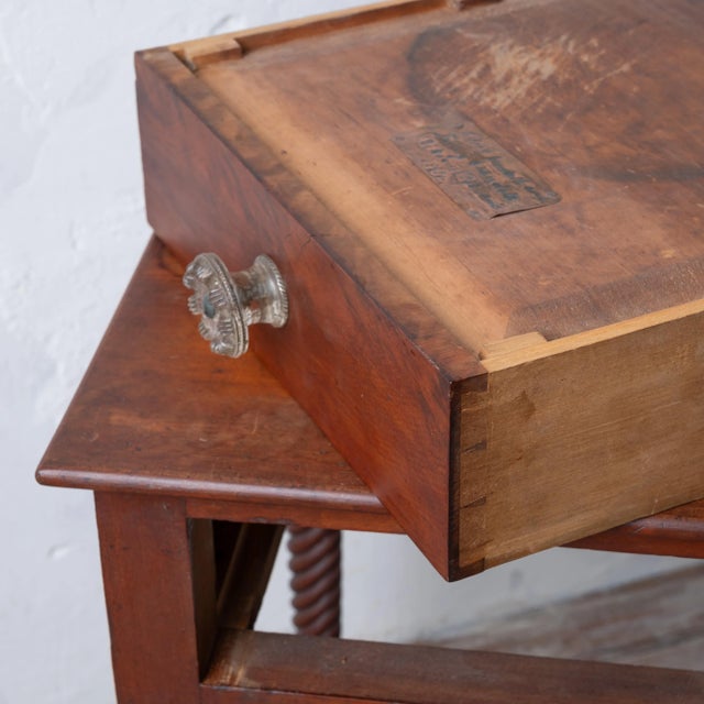 Brown New York Sheraton Mahogany Stand, 19th Century For Sale - Image 8 of 9