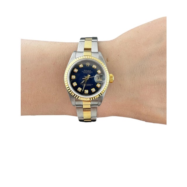 2002 Rolex Ladies Datejust Watch Model: 79173 Serial: Y611504 This classic Rolex ladies watch is set in stainless steel...