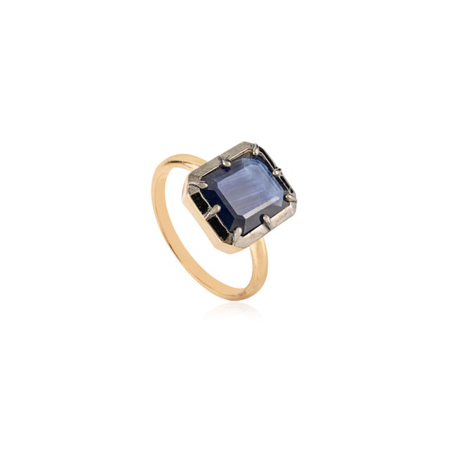 Contemporary 18k Yellow Gold Blue Sapphire & Black Rhodium Art Deco Ring Size 7 For Sale - Image 3 of 16