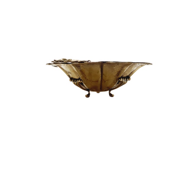 Art Deco Hammered Bowl on Stand, Germany, 1930s, in Very Good conditions. Designed 1890 to 1919