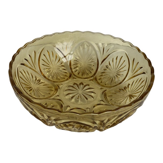 Vintage Anchor Hocking Medallion Starburst Honey Amber Fruit Serving Bowl For Sale