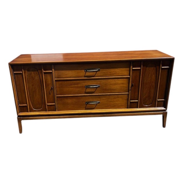 Mid 20th Century Modern Walnut Credenza For Sale