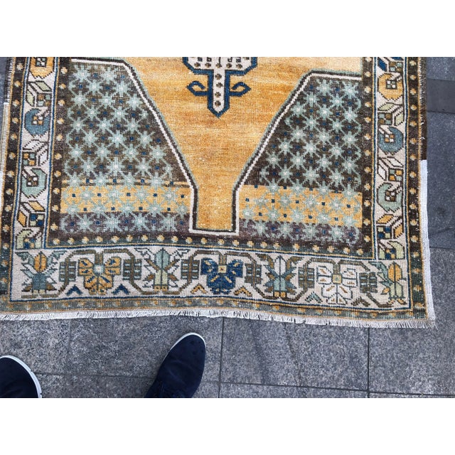 Turkish Vintage Oushak Floor Rug - 3′11″ × 8′1″ For Sale - Image 9 of 12