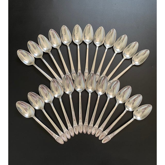 81 Pieces 1847 Rogers Bros. First Love 1937 Silverplate Flatware Set - Service for 10 For Sale - Image 12 of 14
