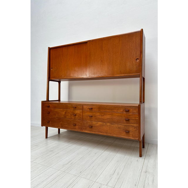 Vintage Danish Teak RY20 Sideboard by Hans J. Wegner for Ry Møbler, 1950s For Sale - Image 4 of 16