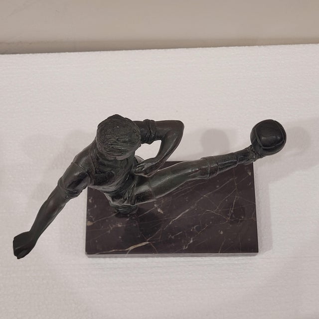Black Art Deco Sculpture World Cup Footballer in Bronze, France, 1940s For Sale - Image 8 of 13