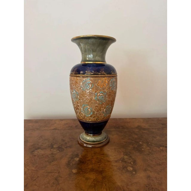 Large Antique Vase from Royal Doulton, 1900s For Sale - Image 4 of 7