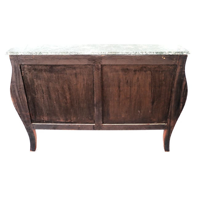 1970s Louis XV–Style Mahogany Bombé Commode With Marble Top and Gilt Mounts For Sale - Image 11 of 11