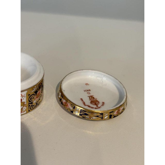 Small Imari Pattern Pot from Royal Crown Derby For Sale - Image 3 of 6
