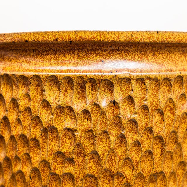 1970s XL Stoneware Thumbprint Planter by David Cressey & Robert Maxwell for Earthgender, Attributed For Sale In Los Angeles - Image 6 of 16