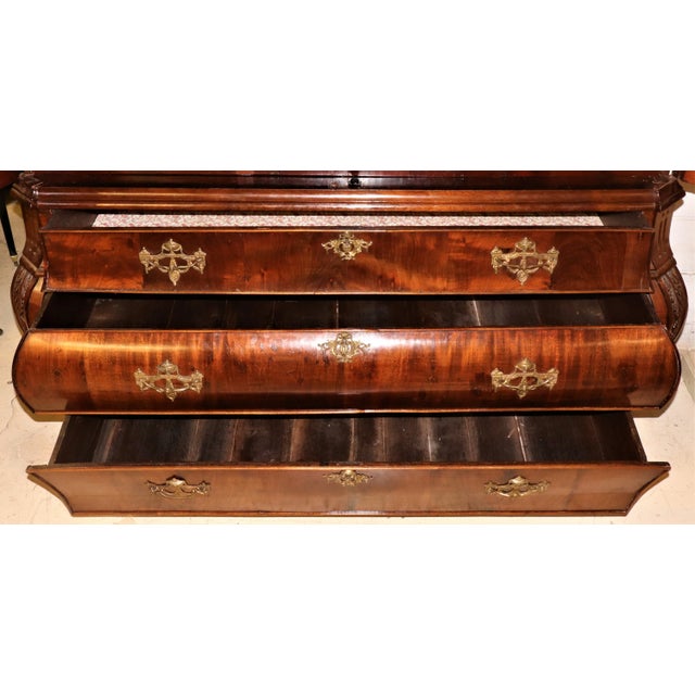 Wood 1750 Dutch Plum Pudding Mahogany Linen Press For Sale - Image 7 of 13