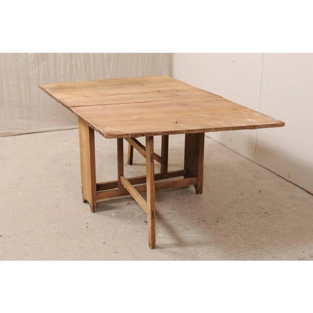 Swedish Early 19th Century Drop-Leaf / Gate Leg Table with Original Wood Finish For Sale - Image 4 of 11