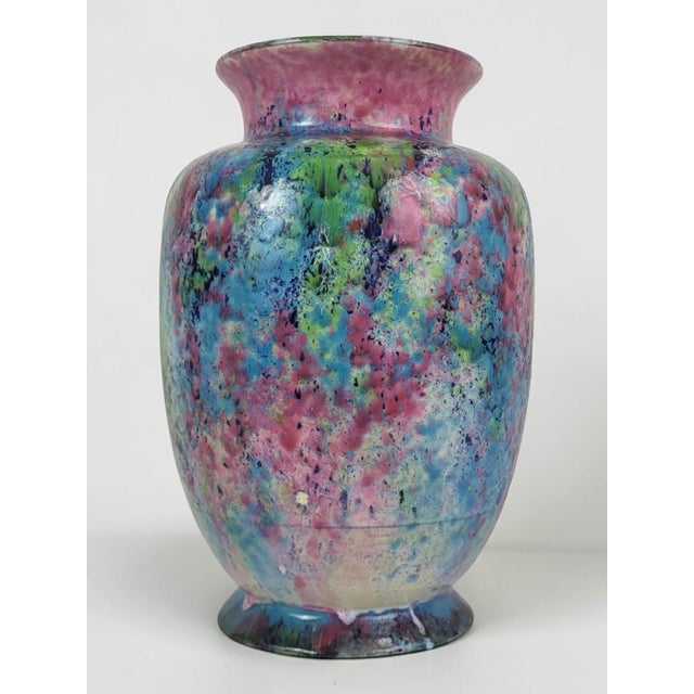 A superb collector's vase from the Tamnay-en-Bazois earthenware workshop in the Morvan region, a testament to the regional...