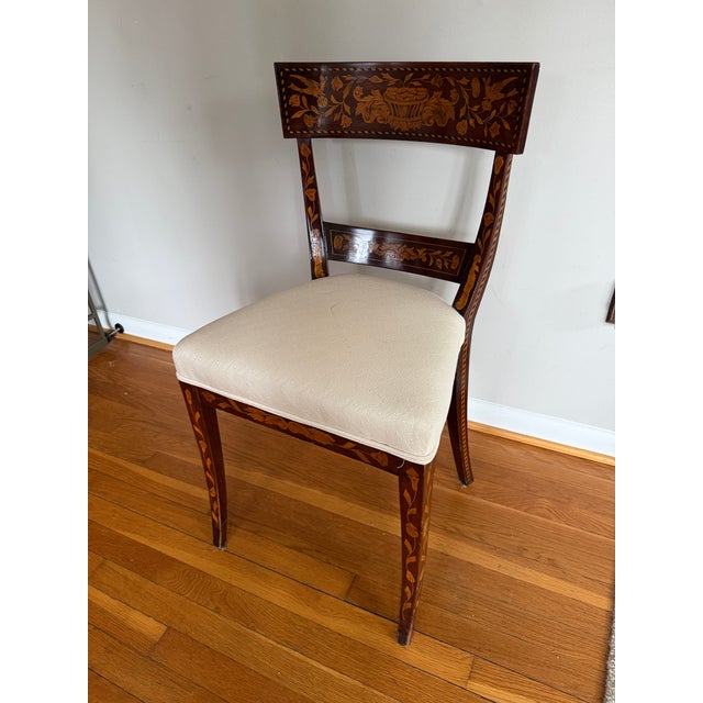 1900 - 1909 Continental Neoclassical Revival Inlaid Kidney-Form Writing Desk With en Suite Chairs, Early 20th Century For Sale - Image 5 of 10