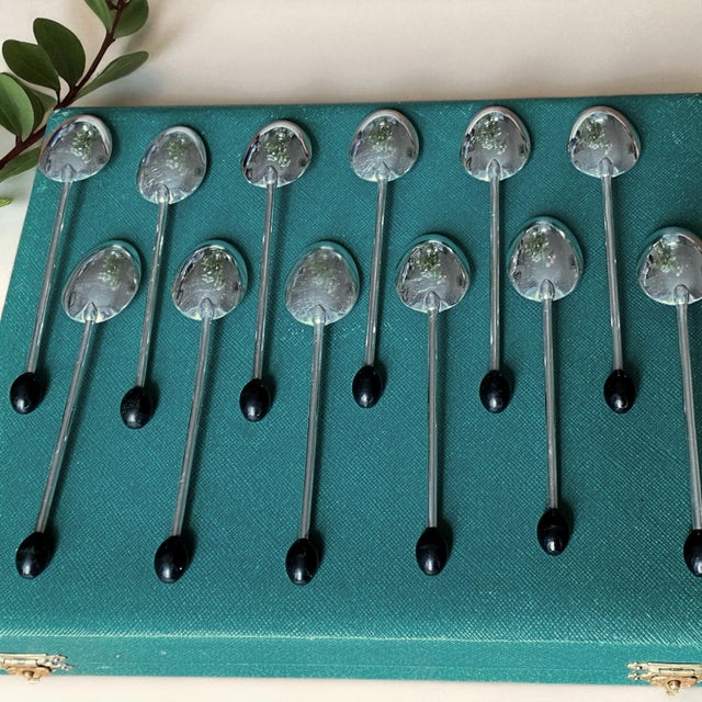 Silver-Plated Espresso Spoons with Coffee Bean Pattern from Christofle, France, 1950s, Set of 12 For Sale - Image 4 of 7