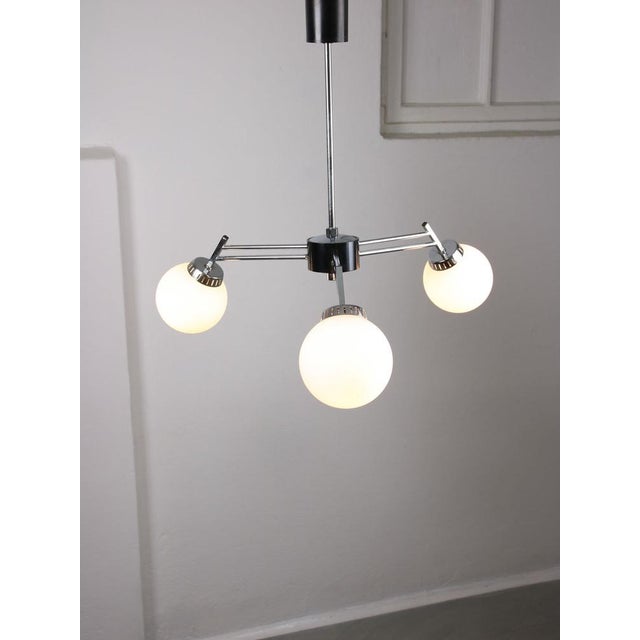 Italian Space Age Three-Arm Chandelier in Chrome and Opaline For Sale - Image 3 of 16