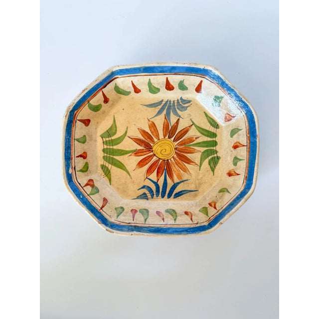 Vintage Cream Mexican Tlaquepaque Folk Art Pottery Nesting Bowls, Set of 2 For Sale - Image 4 of 10