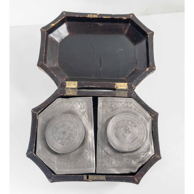 19th Century Chinese Export Black Lacquer Tea Caddy With Gilt Decoration For Sale - Image 10 of 13