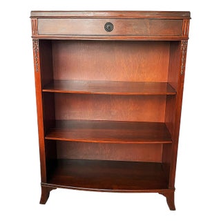 1950's Sligh Lowry Wood Bookcase With Adjustable Shelves and French Details For Sale