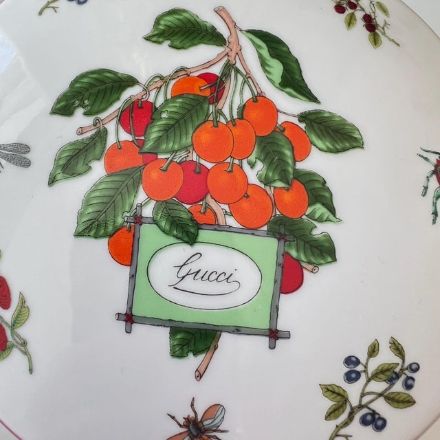 1970s Gucci trinket dish with lid by Richard Ginori // Cherries vide poche // vintage porcelain box // luxury homegoods // designer For Sale In Kansas City - Image 6 of 11